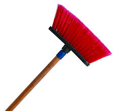 Escoba Plástica Kika C/Palo