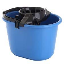 [L-00012] Cubeta Con Exprimidor Económica